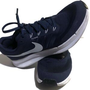 Nike Men’s Run Swift 3 Navy Blue & White Athletic Running Shoes Sz 12